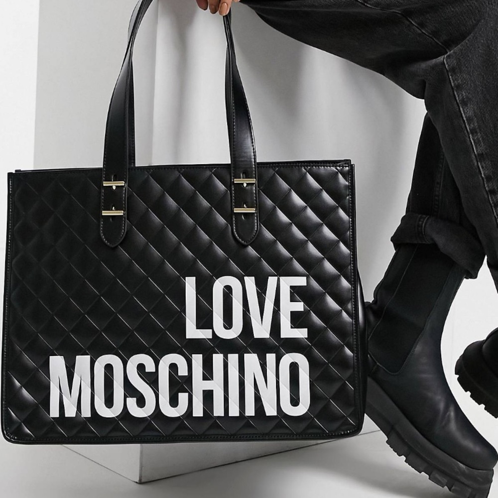 🍸 Love Moschino Quilted Logo Tote AUTHENTIC